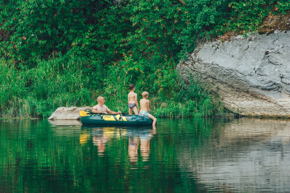 How to Anchor an Inflatable Platform: Anchors, Rope and Scope